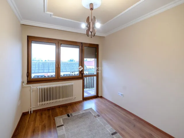 Eladó ház Újfehértó 200 nm