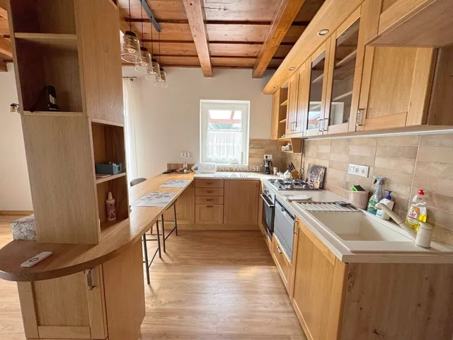 Eladó ház Nyíregyháza, Oros 72 nm