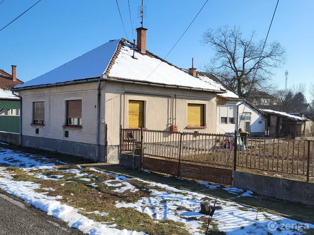 Eladó ház Hajós 100 nm
