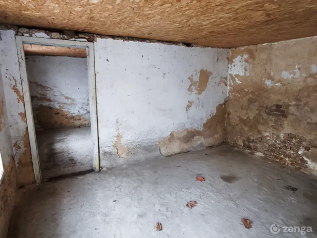 Kiadó kereskedelmi és ipari ingatlan Pécs, Megyer 25 nm