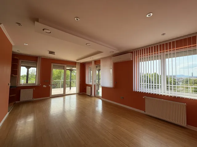 Eladó lakás Budapest X. kerület, Népliget 120 nm