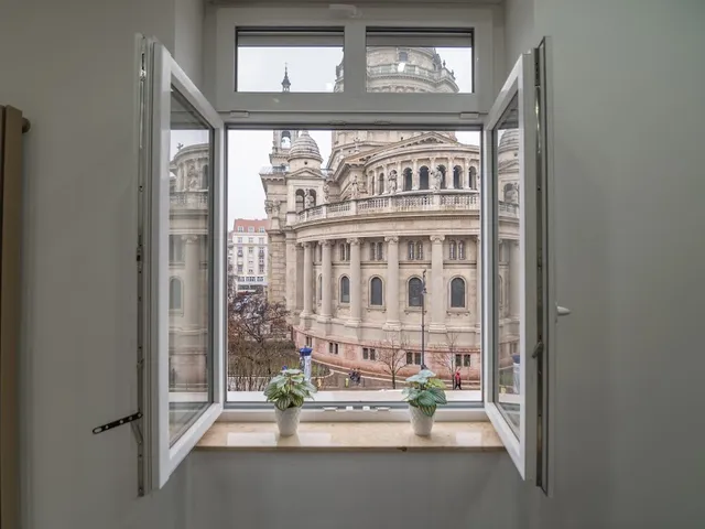 Eladó lakás Budapest VI. kerület, Nagykörúton belüli terület 101 nm