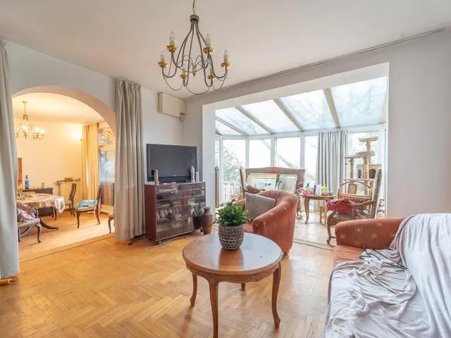 Eladó ház Budaörs 240 nm