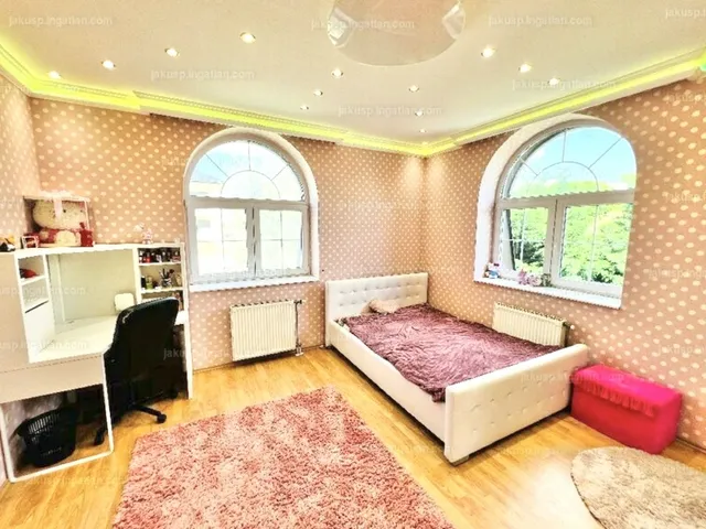 Eladó ház Budapest XVI. kerület, Cinkota 308 nm