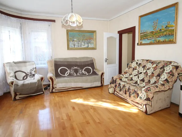 Eladó ház Budapest XVII. kerület, Rákoshegy 150 nm