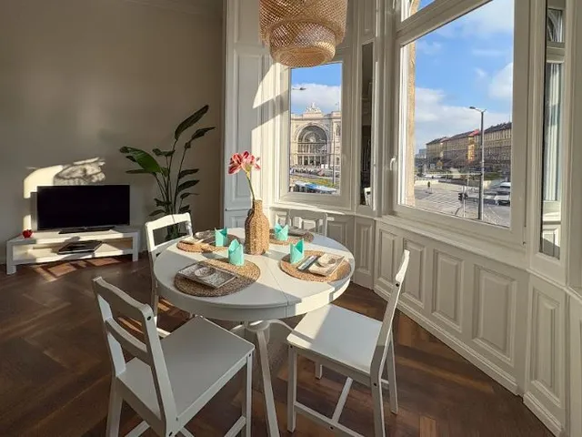 Eladó lakás Budapest VII. kerület, Külső-Erzsébetváros, Baross tér 18 1. em 55 nm