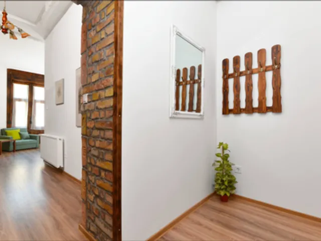 Eladó lakás Budapest VIII. kerület, Népszínháznegyed 156 nm