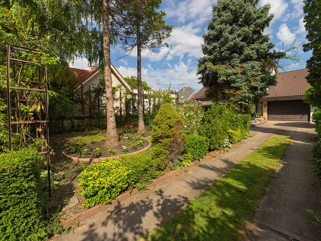 Eladó ház Budapest XVI. kerület, Sashalom 156 nm