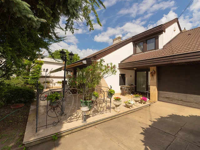 Eladó ház Budapest XVI. kerület, Sashalom 156 nm