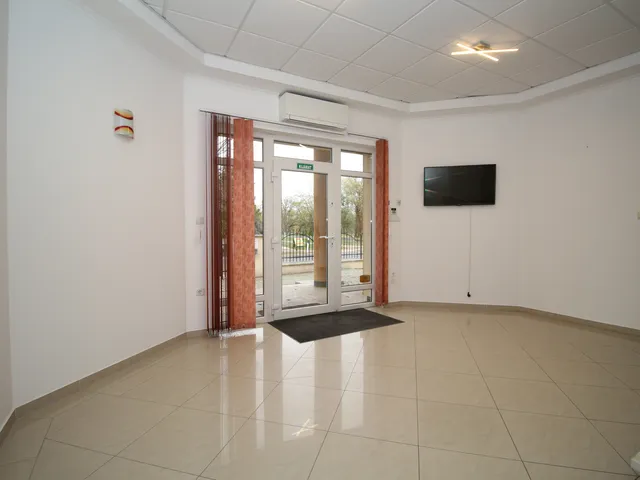 Eladó ház Nagytarcsa 214 nm