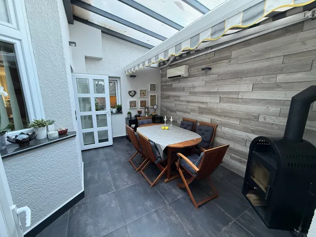 Eladó ház Budapest XVI. kerület 222 nm