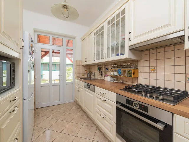 Eladó ház Budapest XVII. kerület, Felső-Rákoshegy 178 nm