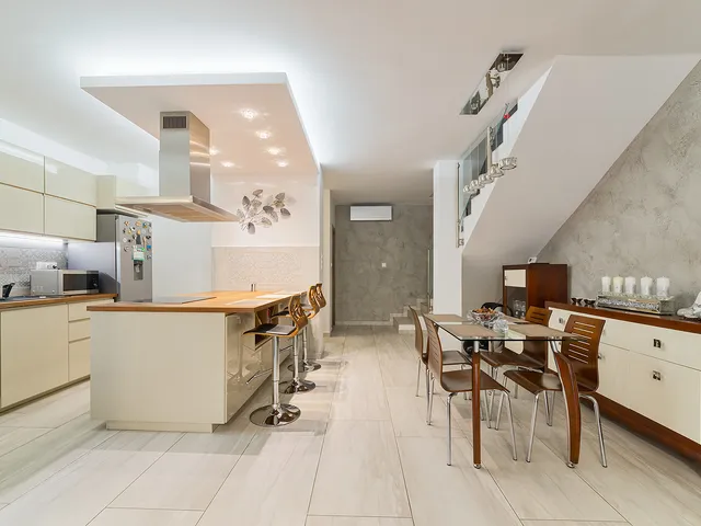 Eladó ház Budapest XVI. kerület, Rákosszentmihály 138 nm