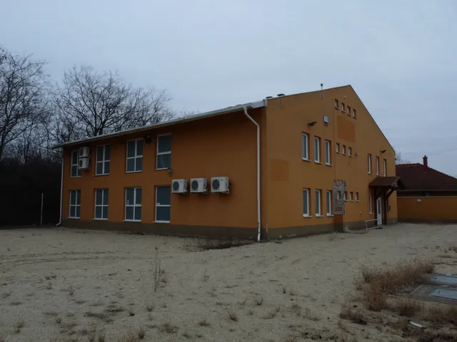 Eladó ház Szigethalom, Vasúton túli rész 800 nm