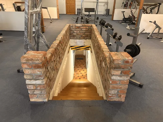 Eladó kereskedelmi és ipari ingatlan Kistarcsa 298 nm