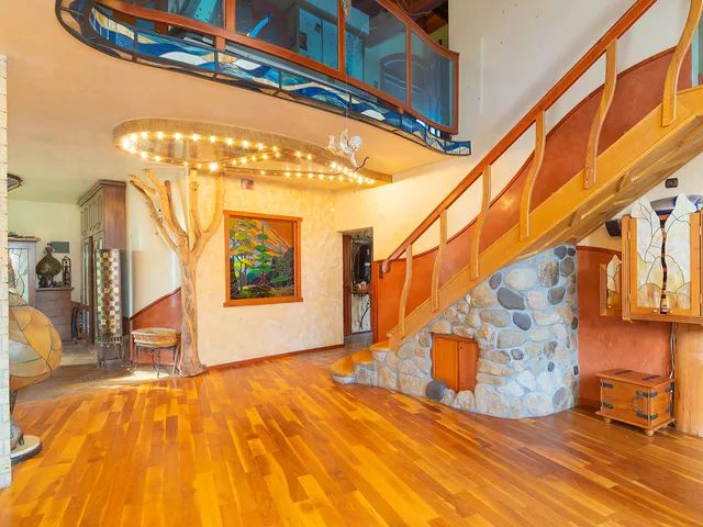 Eladó ház Budapest XVI. kerület, Rákosszentmihály 360 nm