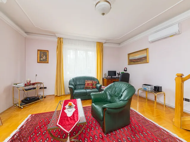 Eladó ház Budapest XVII. kerület, Felső-Rákoshegy 178 nm