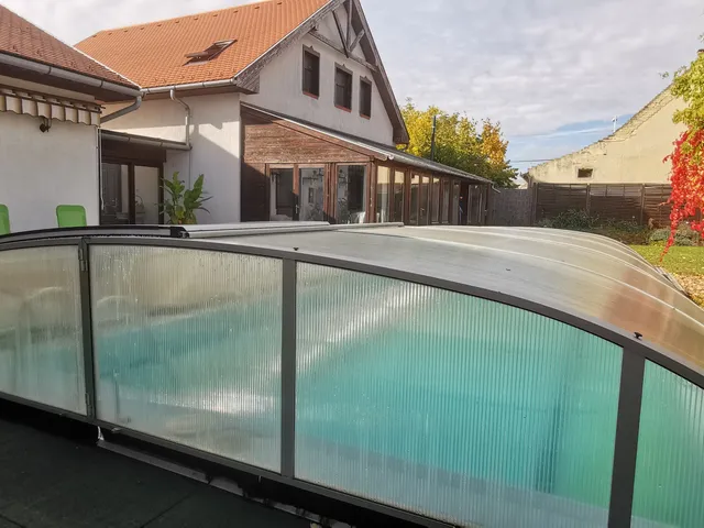 Eladó ház Taksony 225 nm