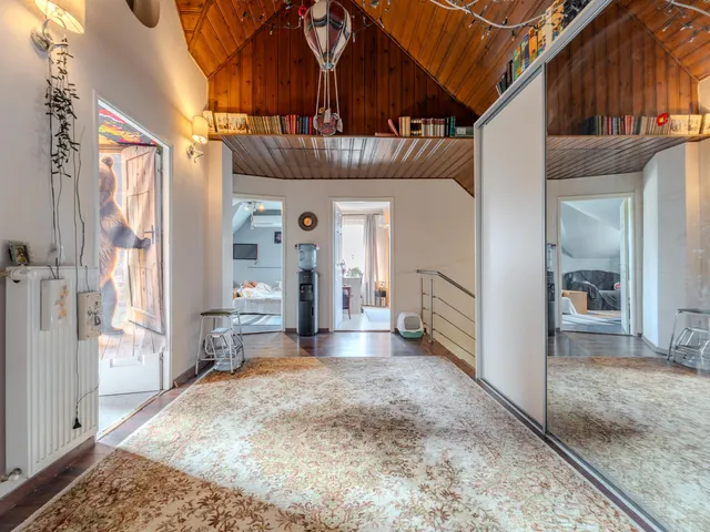 Eladó ház Vecsés, Krakkó 200 nm