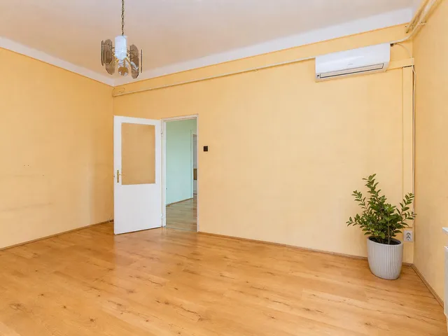 Eladó lakás Budapest III. kerület, Újlak III. ker. 60 nm