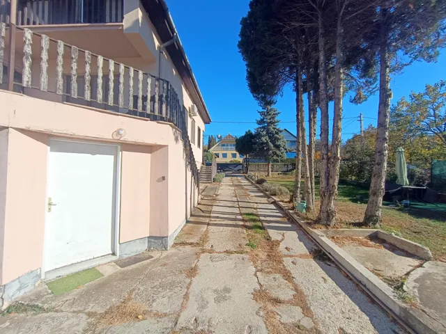 Eladó ház Csömör 210 nm