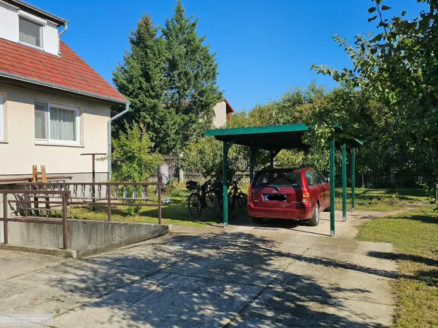 Eladó ház Budapest XVII. kerület, Rákoshegy 186 nm