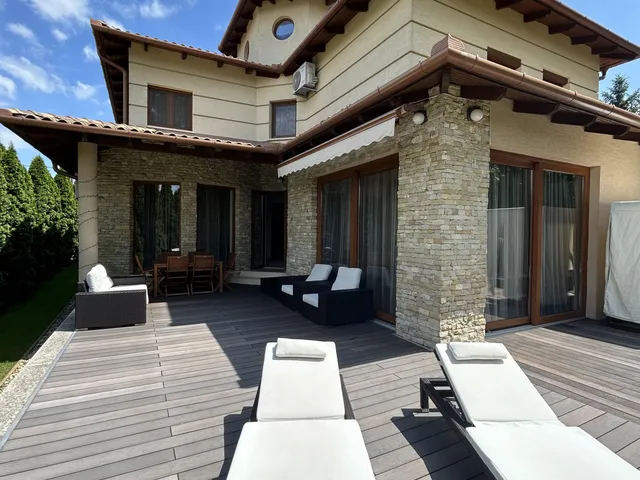 Eladó ház Budapest XVII. kerület, Rákoskeresztúr 350 nm