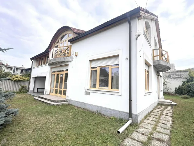 Eladó ház Budapest XVIII. kerület, Liptáktelep 235 nm