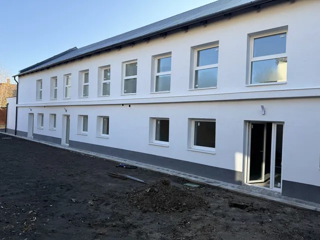 Eladó kereskedelmi és ipari ingatlan Budapest XVI. kerület, Rákosszentmihály 600 nm