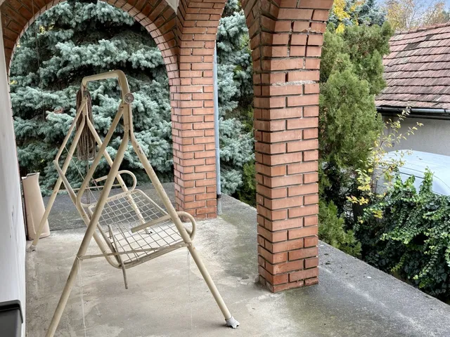 Eladó ház Budapest XVI. kerület 200 nm