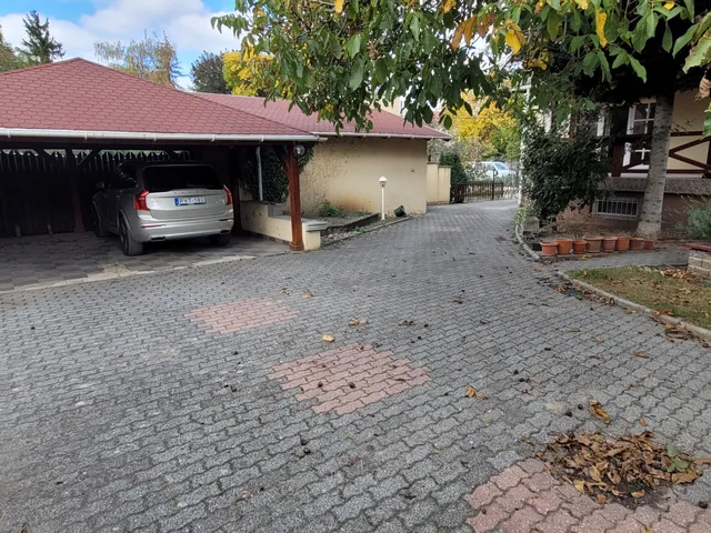 Eladó ház Budapest XVI. kerület 235 nm