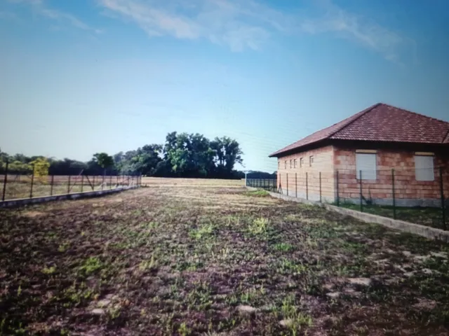 Eladó telek Szigetcsép 633 nm