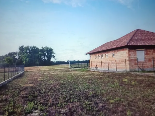 Eladó telek Szigetcsép 633 nm