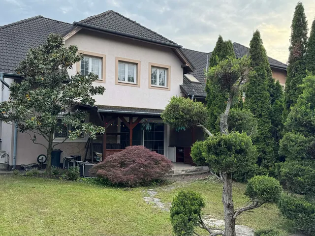 Eladó ház Budapest X. kerület, Kőbánya kertváros 170 nm