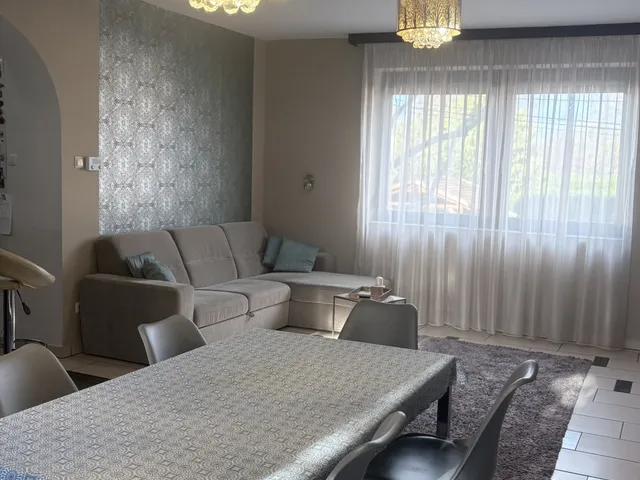 Eladó ház Budapest XVI. kerület, Sashalom 175 nm