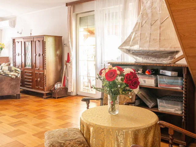 Eladó ház Budapest XVIII. kerület, Szemeretelep 179 nm