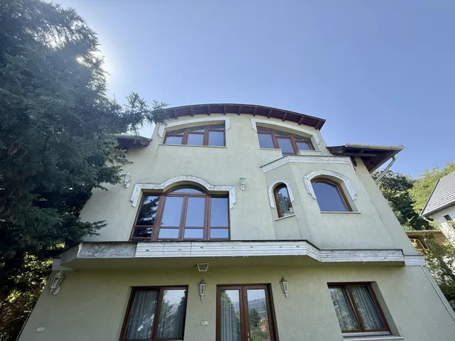 Eladó ház Solymár 295 nm