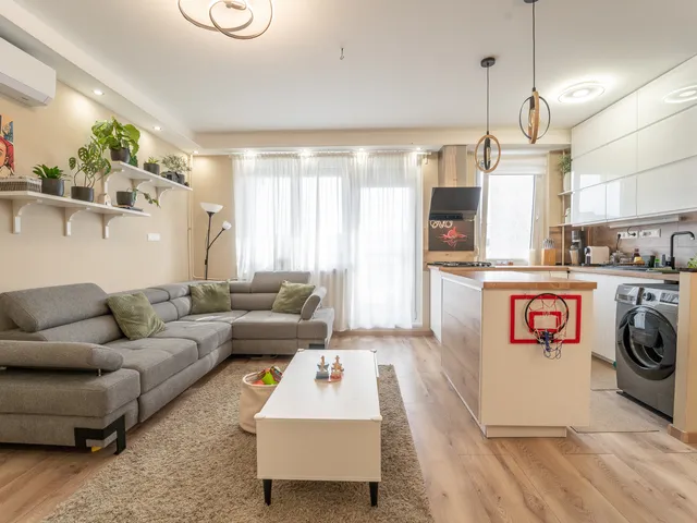 Eladó lakás Budapest XVII. kerület, Rákoskeresztúr 75 nm