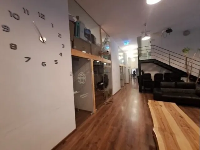 Eladó kereskedelmi és ipari ingatlan Budapest VI. kerület, Nagykörúton belüli terület 894 nm