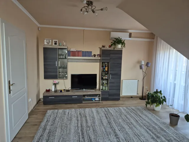 Eladó lakás Budapest XVII. kerület, Pesti úti lakópark 80 nm