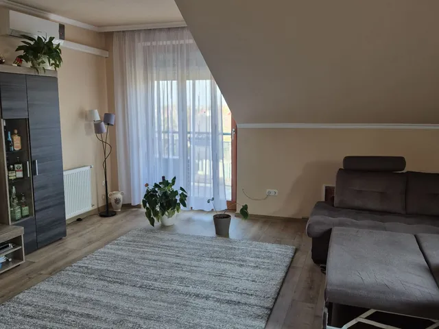 Eladó lakás Budapest XVII. kerület, Pesti úti lakópark 80 nm