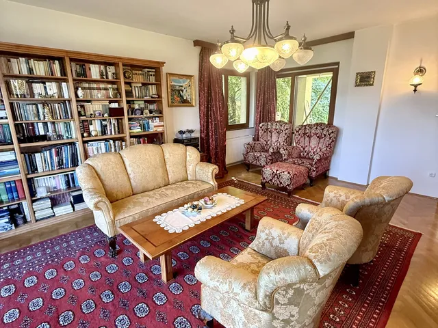 Eladó ház Solymár 295 nm