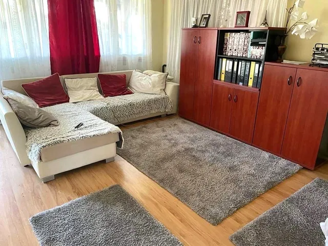 Eladó ház Hatvan, Újhatvan 215 nm