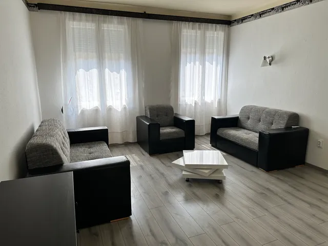 Eladó lakás Budapest VIII. kerület, II. János Pál pápa tér 57 nm