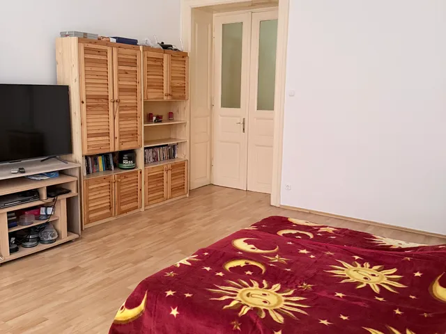 Eladó lakás Budapest VI. kerület, Nagykörúton belüli terület 98 nm
