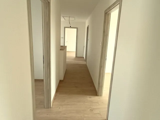 Eladó ház Budapest XVIII. kerület, Almáskert 124 nm