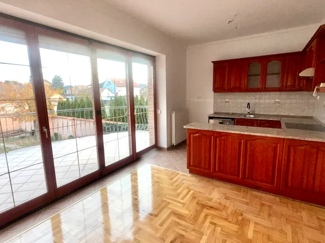 Eladó lakás Budapest XXI. kerület, Királyerdő 77 nm