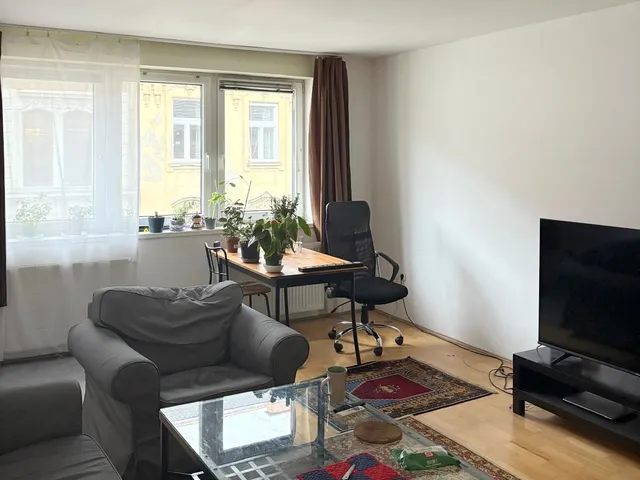 Eladó lakás Budapest VI. kerület 86 nm