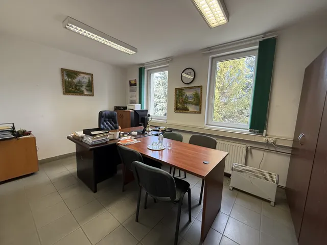 Eladó kereskedelmi és ipari ingatlan Vecsés 2663 nm