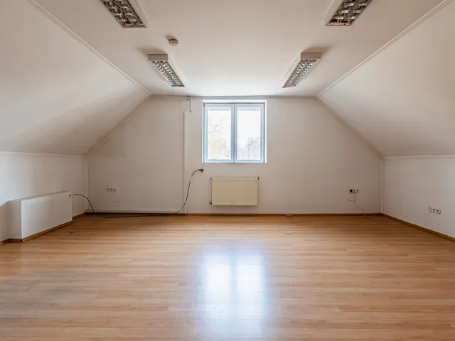 Eladó ház Budapest XV. kerület, Rákospalota 400 nm